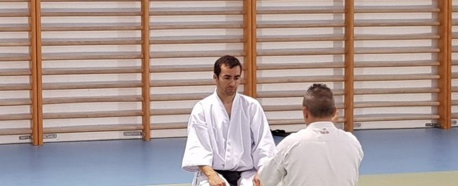 entrega de cinturon de karate en la escuela dojo kaisho